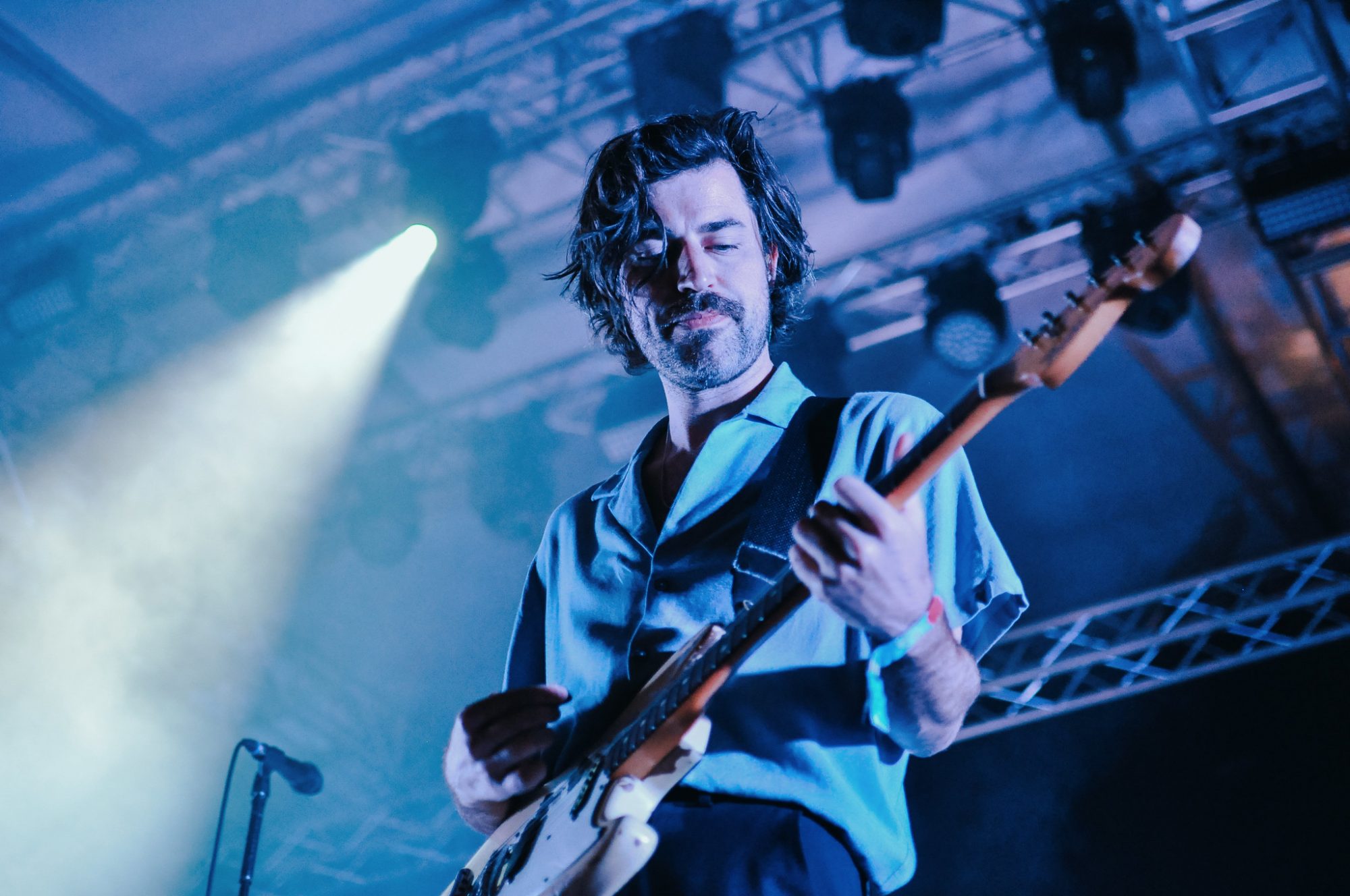 Gitarrist auf der Bühne, Foto vom Immergut-Festival, © Nina Sartorius